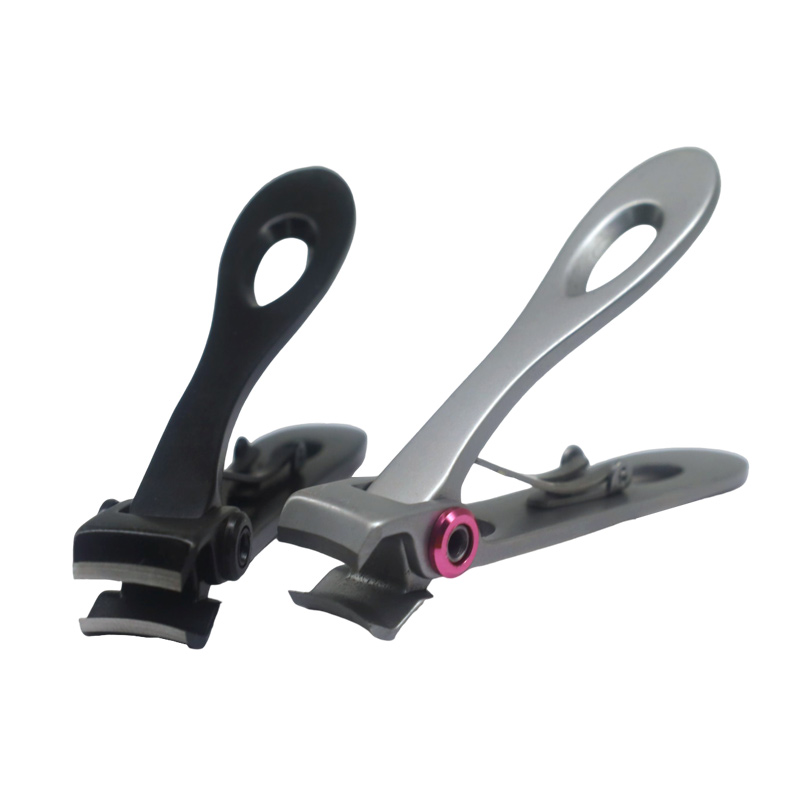 Ensiluokkainen roiskeenkestävä kynsiviila